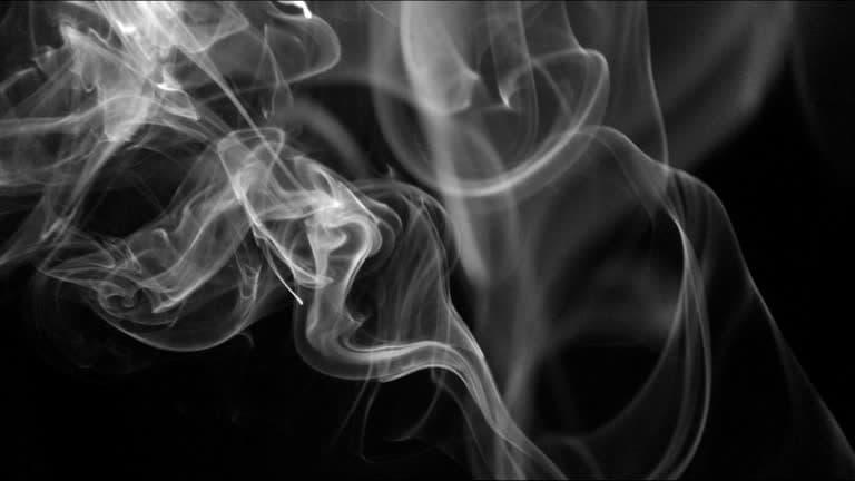 e zigarette explodiert – Ursachen, Erste Hilfe und wie man Akkuexplosionen effektiv vorbeugt